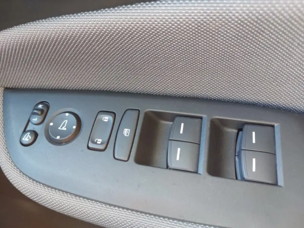2022-honda-jazz-15-i-mmd-ex-109ps-big-18