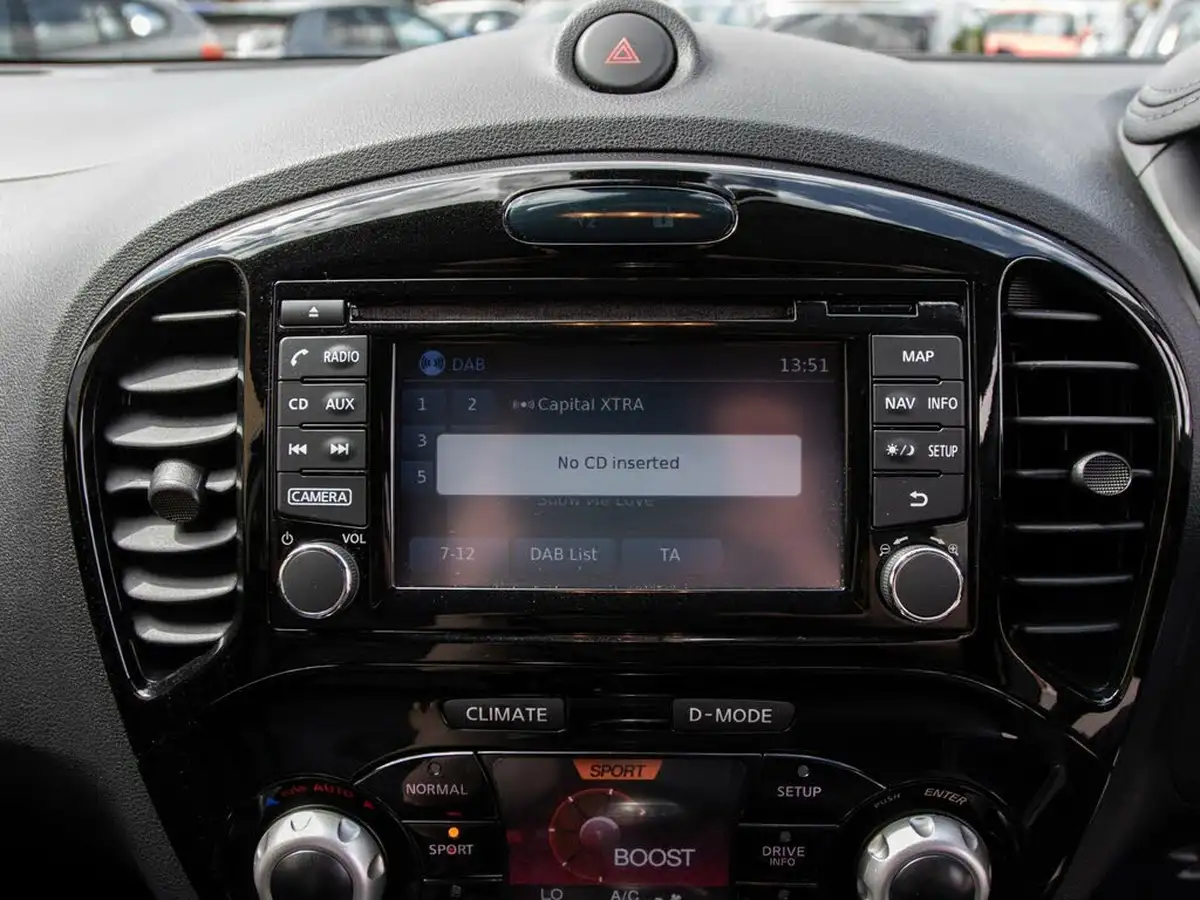 2018-nissan-juke-12-dig-t-bose-personal-edition-big-23
