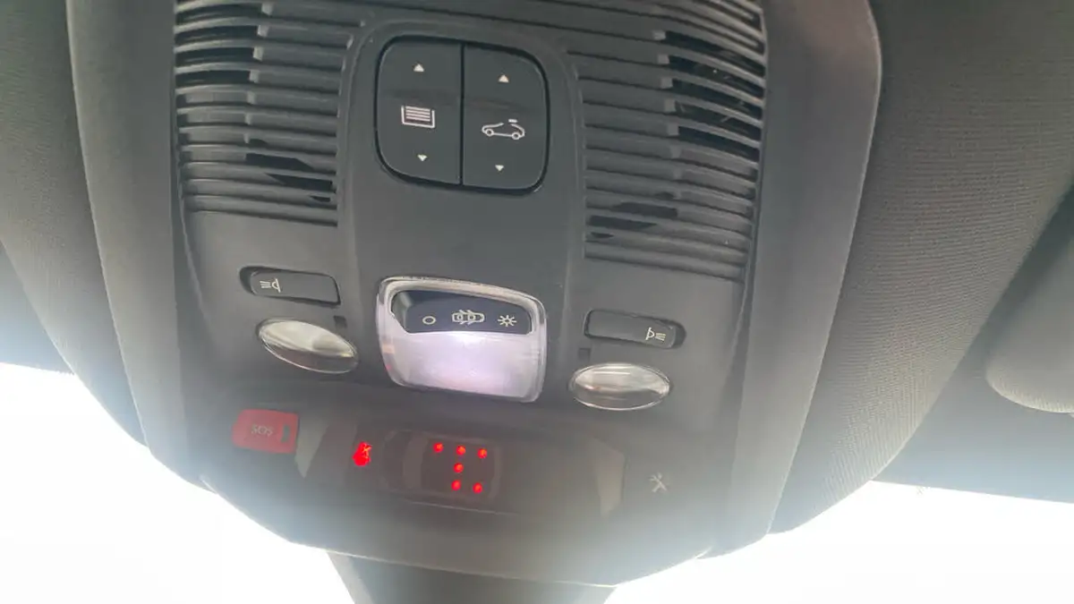 2018-peugeot-5008-suv-12-puretech-gt-line-premium-big-34