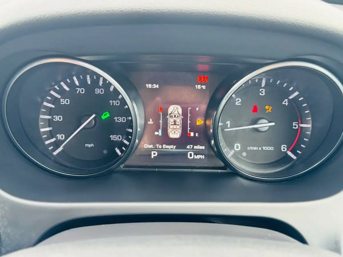 2015-land-rover-discovery-sport-20td4-se-tech-180ps-auto-big-27