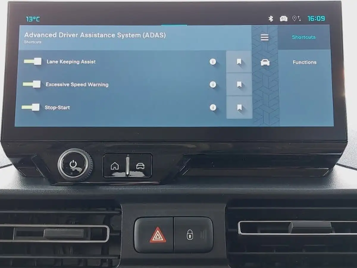 2025-citroen-berlingo-15bluehdi-plus-m-size-130ps-eat8-big-11