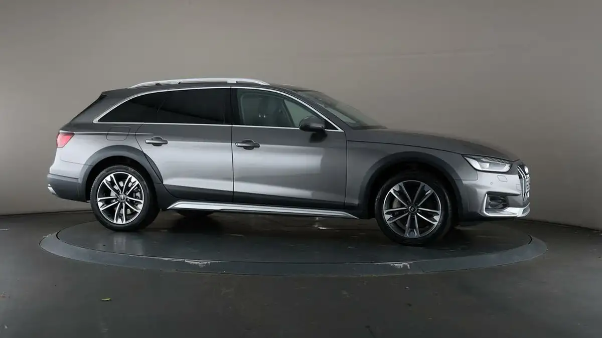 2022-audi-a4-allroad-20-45-tfsi-allroad-sport-big-51