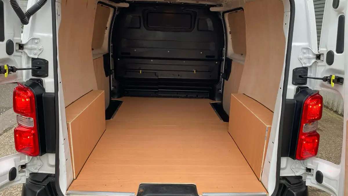2022-citroen-dispatch-20bluehdi-enterprise-pro-m-1400-big-18