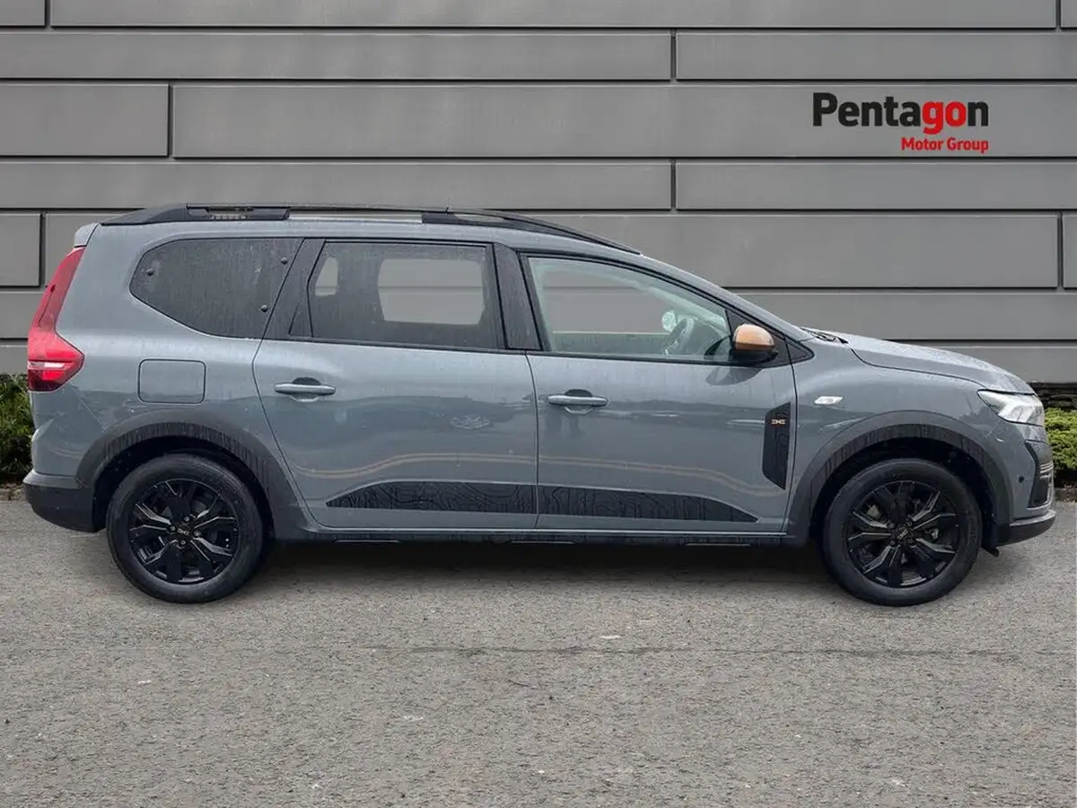 2024-dacia-jogger-16-tce-extreme-big-13