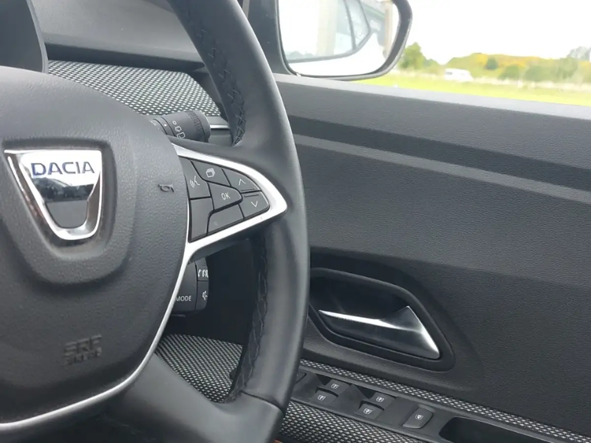 2024-dacia-duster-09-tce-journey-big-9