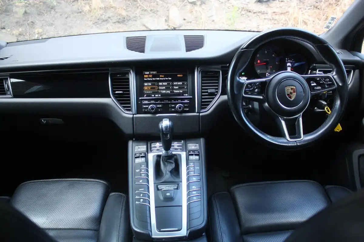 2015-porsche-macan-30td-s-big-1