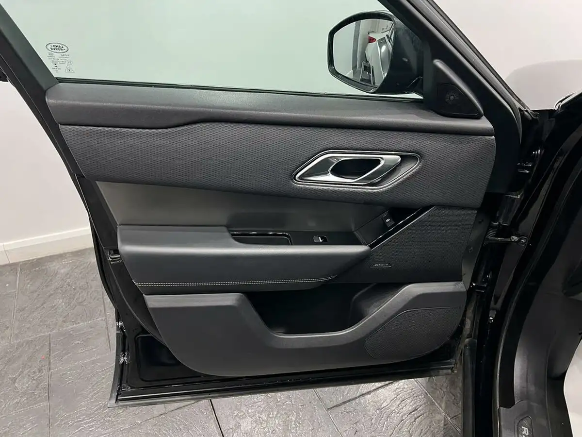2018-land-rover-range-rover-velar-20-d180-s-ss-big-49