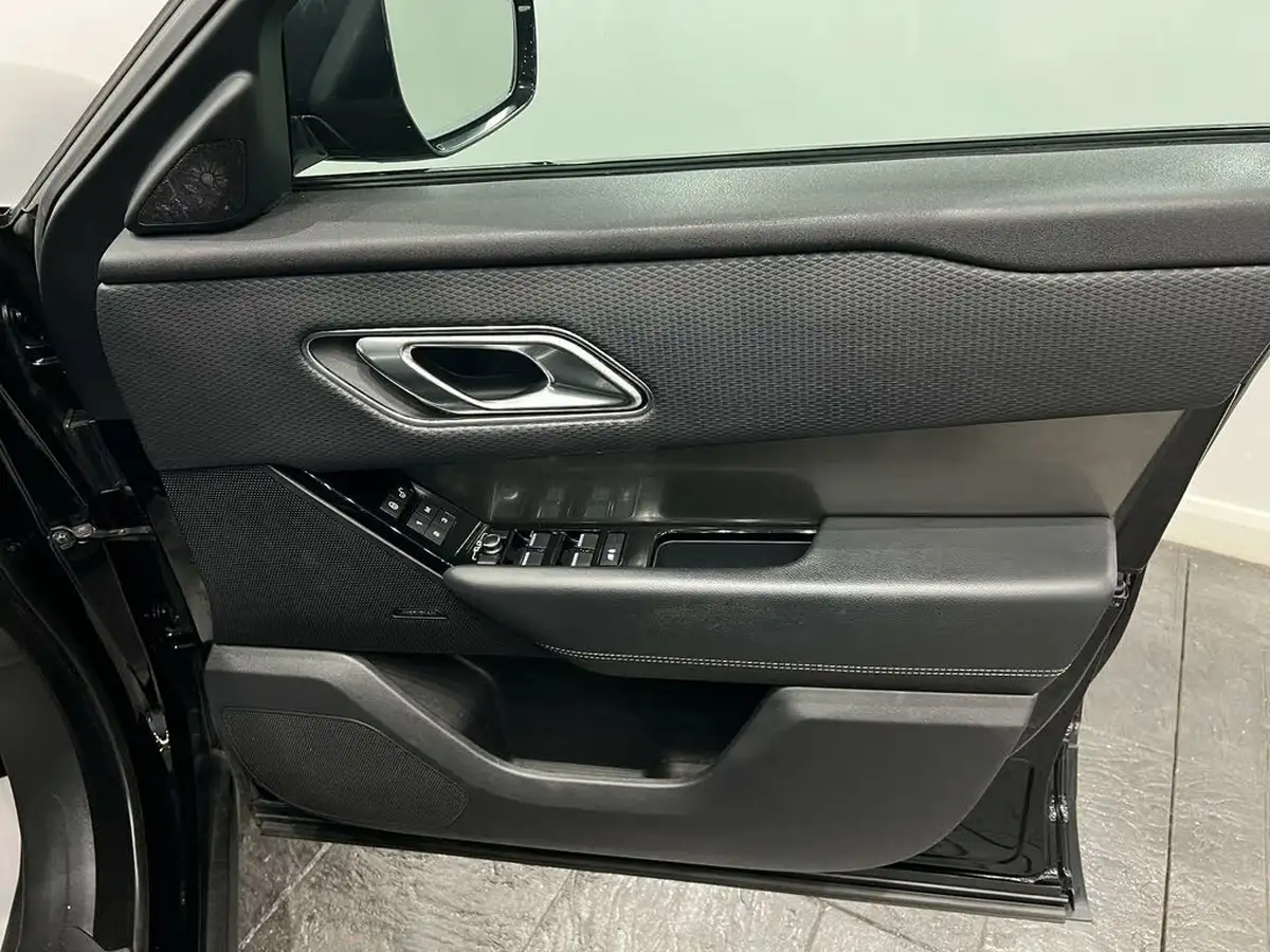 2018-land-rover-range-rover-velar-20-d180-s-ss-big-25