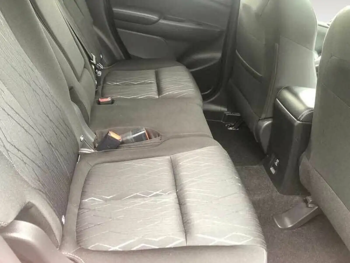 2019-mitsubishi-eclipse-cross-15-3-4wd-auto-big-5