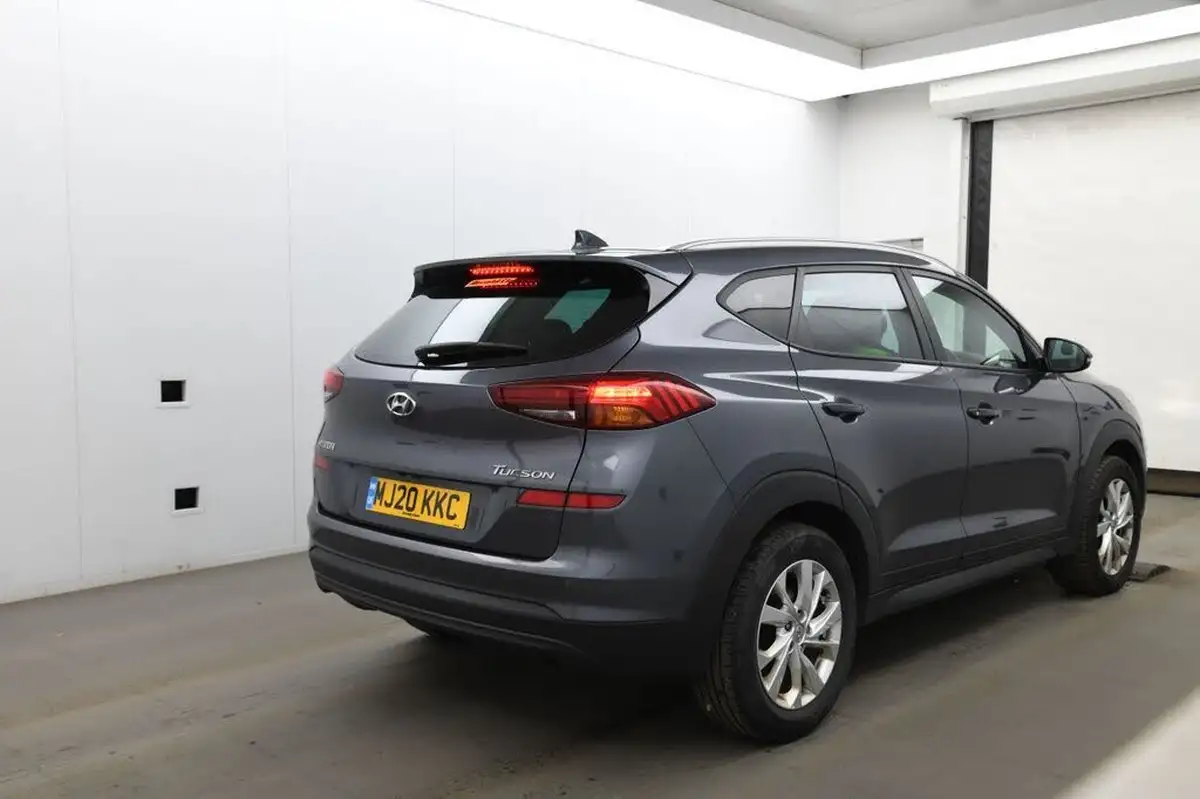 2020-hyundai-tucson-16-gdi-se-nav-big-18