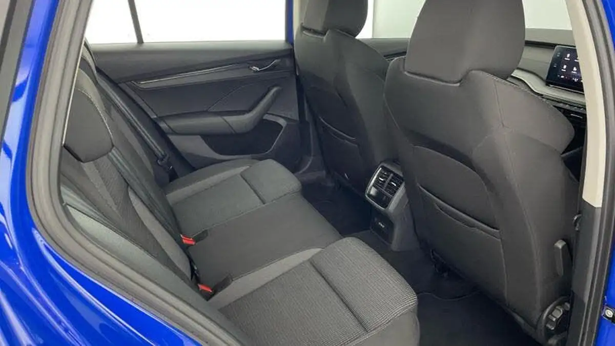 2022-skoda-octavia-10-tsi-e-tec-se-estate-big-16