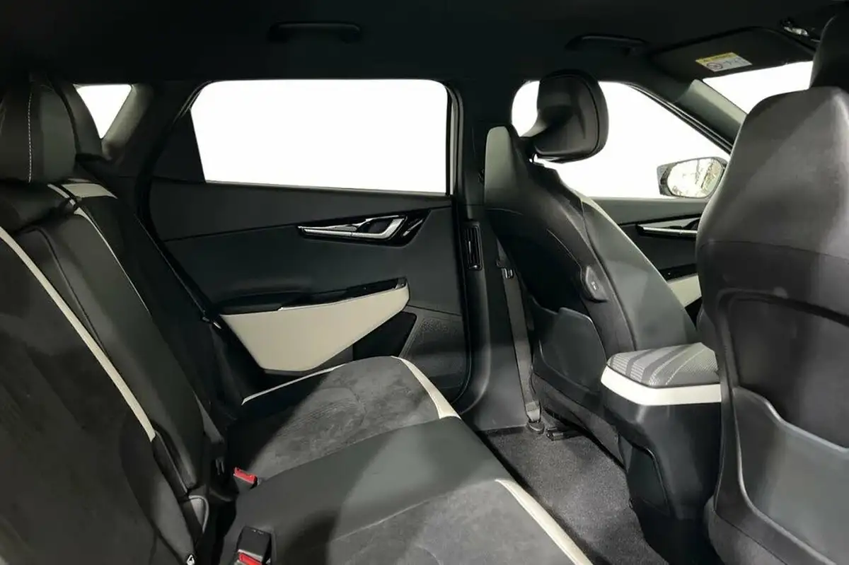 2022-kia-ev6-e-gt-line-225bhp-heat-pump-big-9