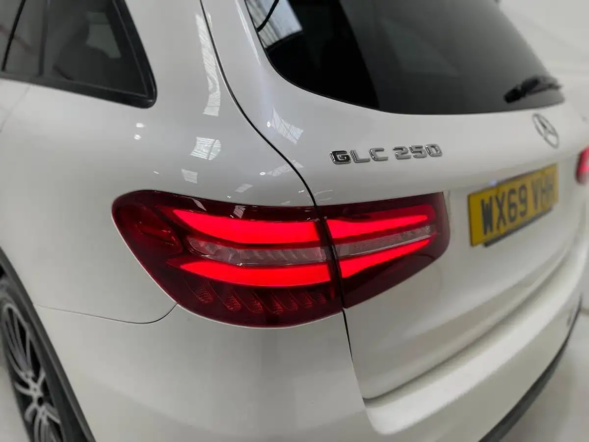2019-mercedes-benz-glc-class-20-glc250-amg-night-edition-ss-big-48