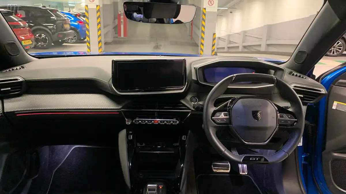 2024-peugeot-2008-suv-e-gt-136ps-50kwh-big-3