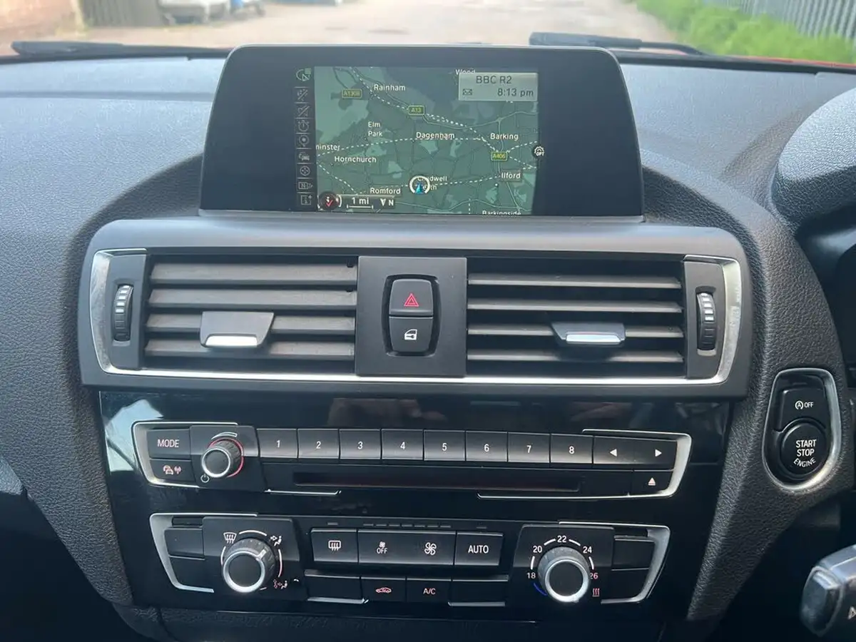 2015-bmw-1-series-20td-118d-se-150bhp-5d-auto-big-18