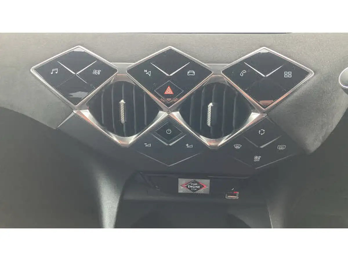 2022-ds-ds-3-crossback-12-puretech-performance-line-130ps-eat8-big-14