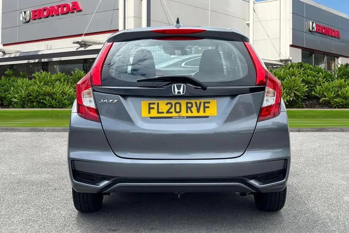 2020-honda-jazz-13-i-vtec-s-big-6