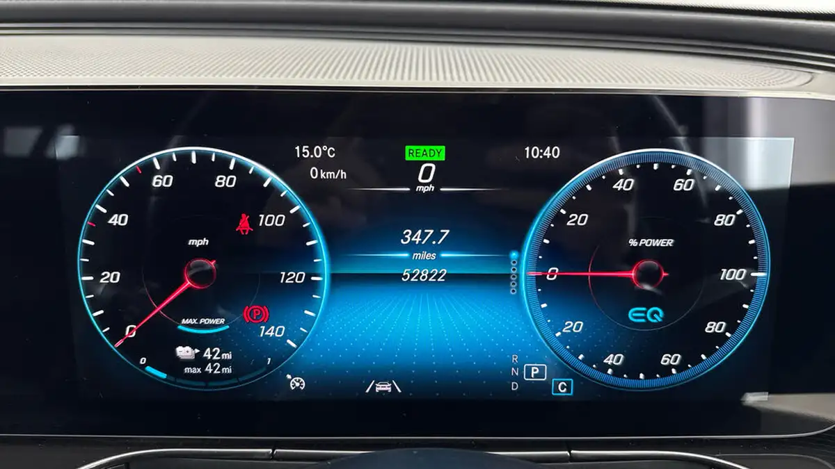 2022-mercedes-benz-eqc-e-eqc-400-amg-line-big-12