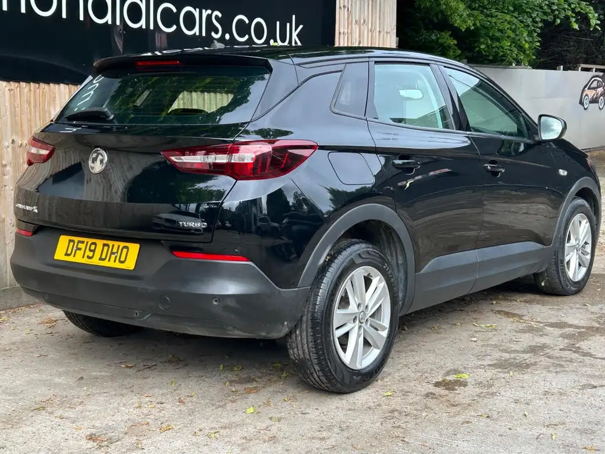 2019-vauxhall-grandland-x-12-se-ss-big-14