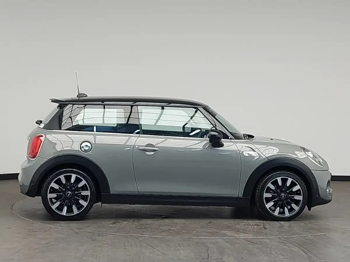 2019-mini-cooper-20-cooper-s-exclusive-189bhp-hatchback-3d-auto-big-2