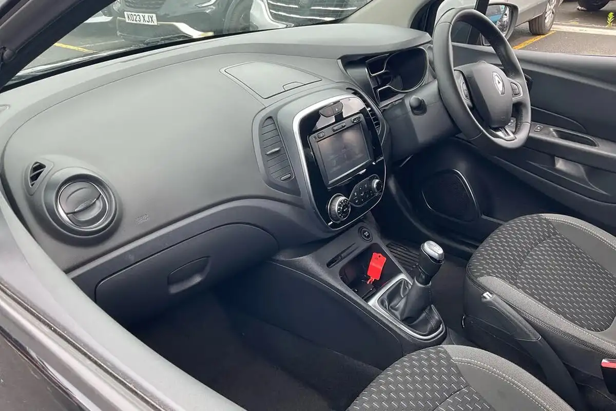 2018-renault-captur-09-tce-dynamique-nav-big-30