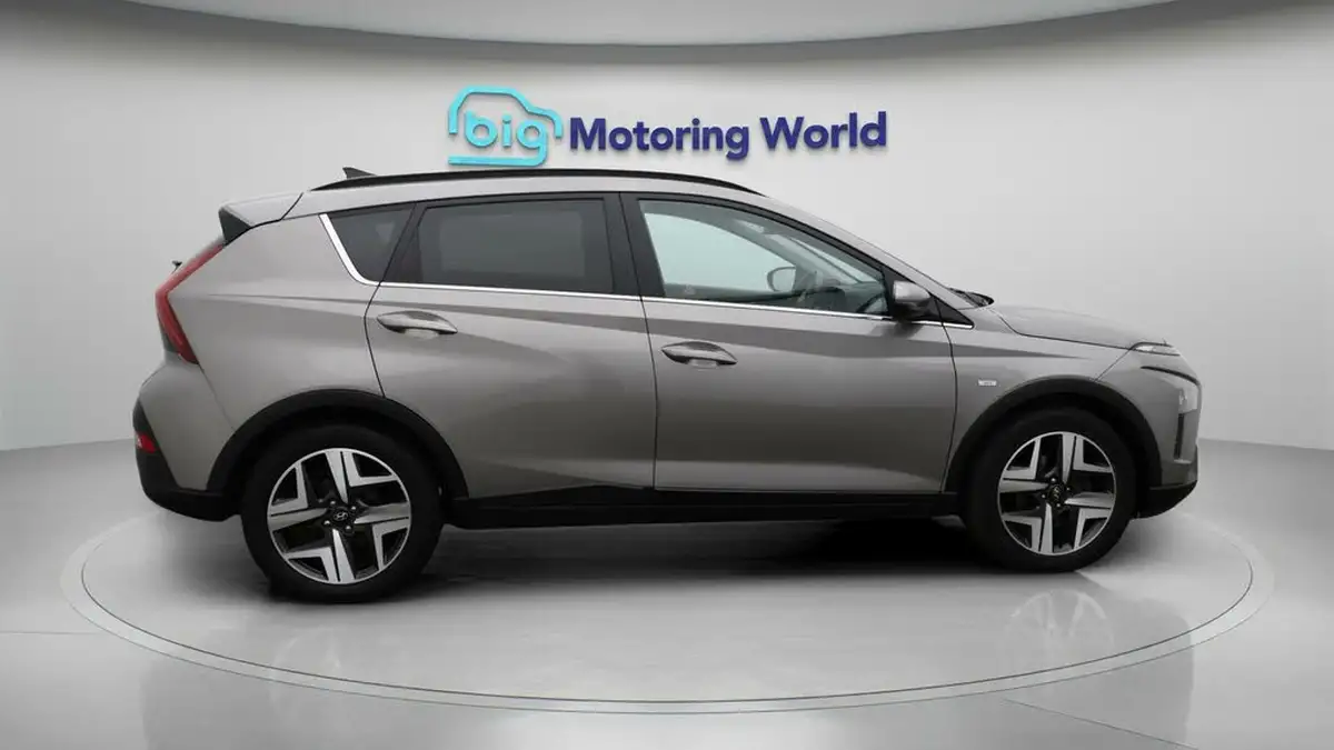 2022-hyundai-bayon-10-t-gdi-premium-120ps-big-8