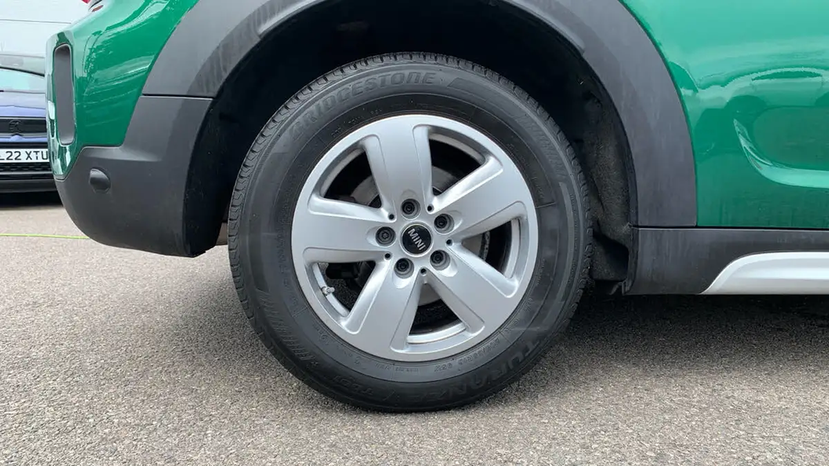 2021-mini-countryman-15-cooper-classic-auto-big-15