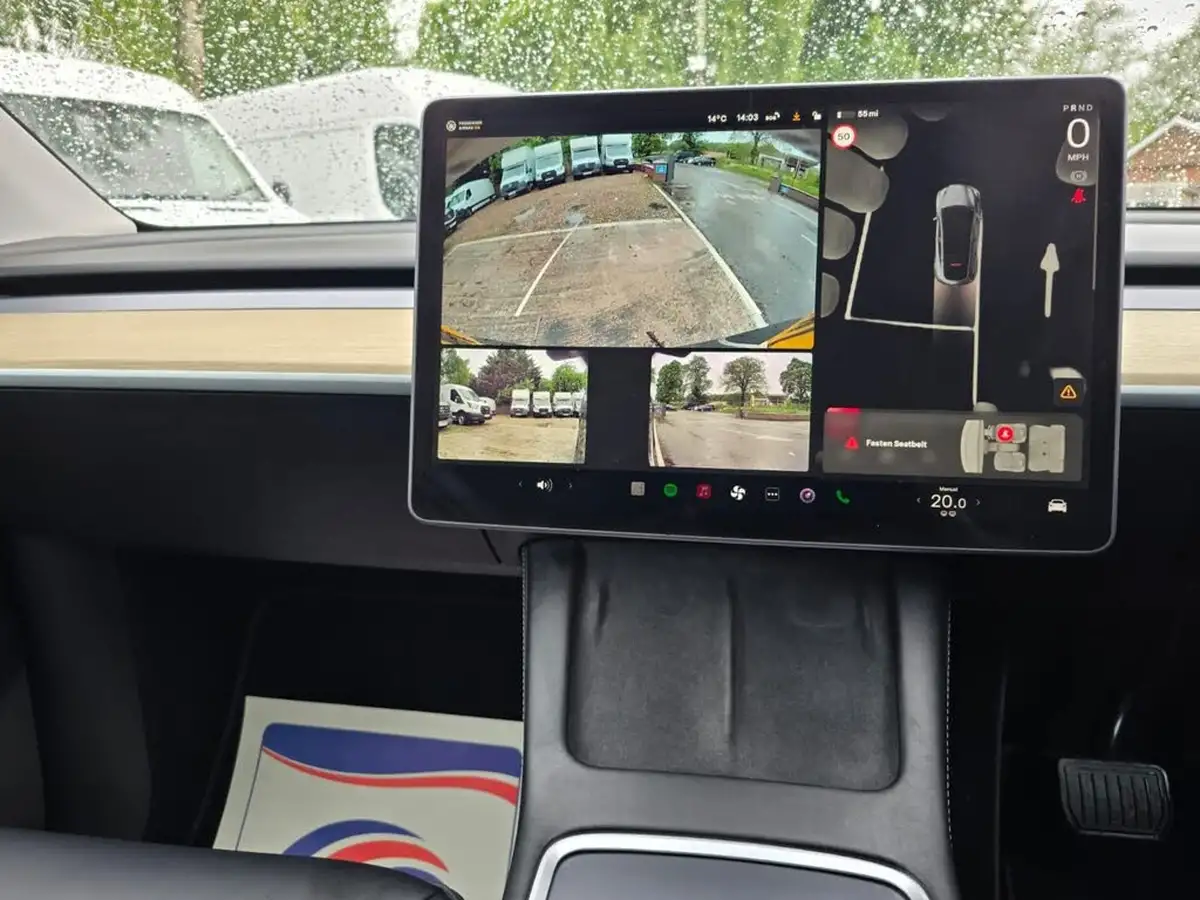 2023-tesla-model-y-e-rwd-big-13
