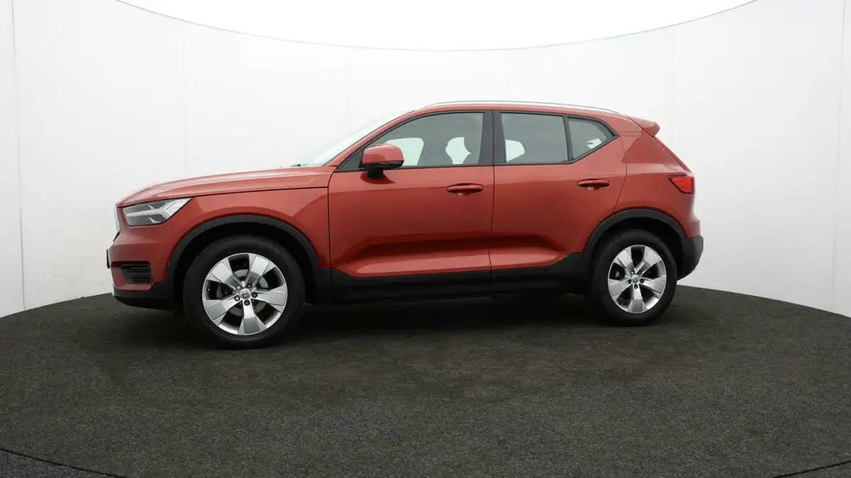 2020-volvo-xc40-20td-d3-momentum-geartronic-big-64