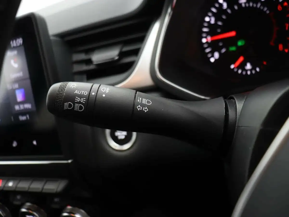 2022-renault-captur-13-tce-iconic-edition-edc-auto-big-45