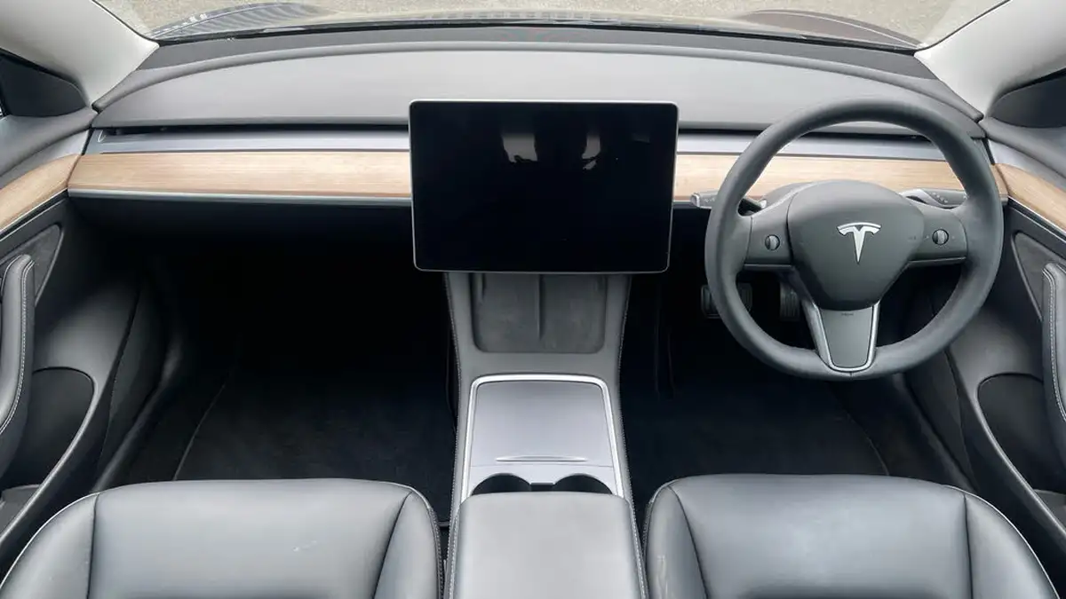 2021-tesla-model-3-e-standard-plus-big-10