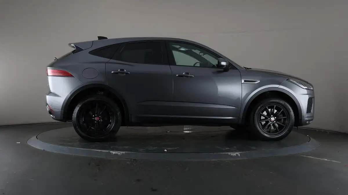 2019-jaguar-e-pace-20-i4d-r-dynamic-150ps-big-63