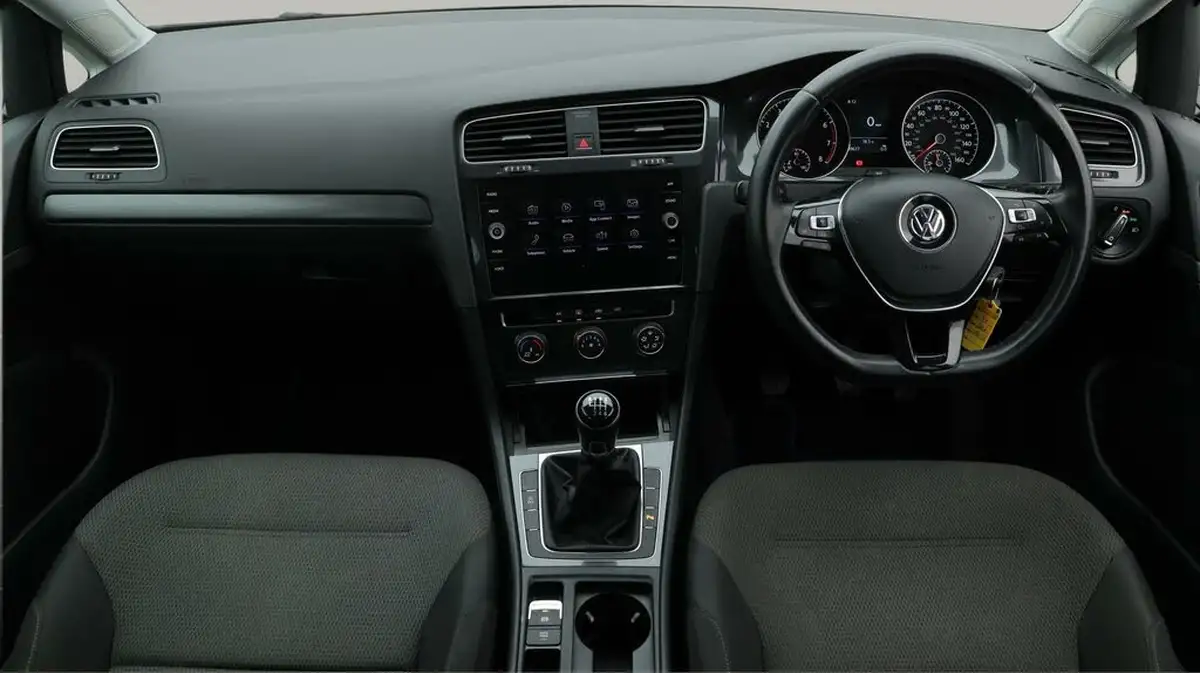 2017-volkswagen-golf-10-tsi-se-ss-hatchback-5d-big-13