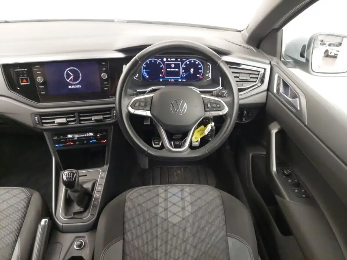 2022-volkswagen-taigo-10-tsi-r-line-big-6