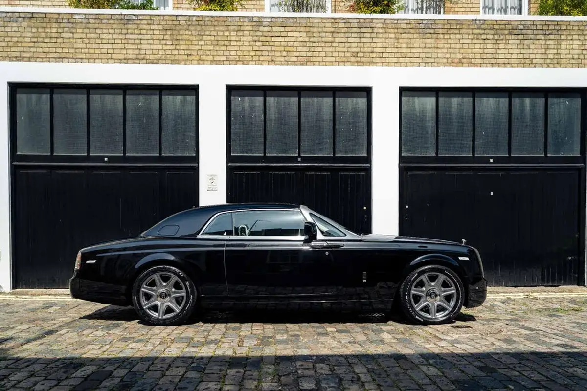 2016-rolls-royce-phantom-big-12