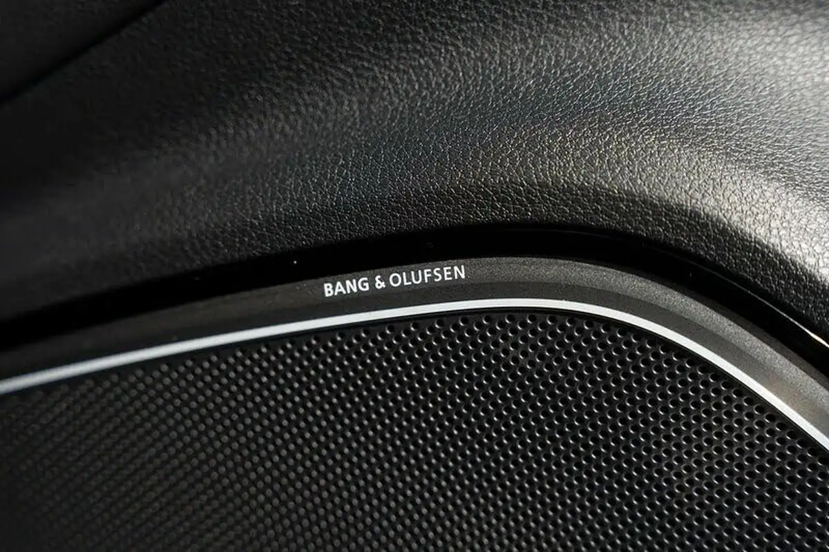 2019-audi-rs3-25-tfsi-sport-edition-sportback-5d-big-45