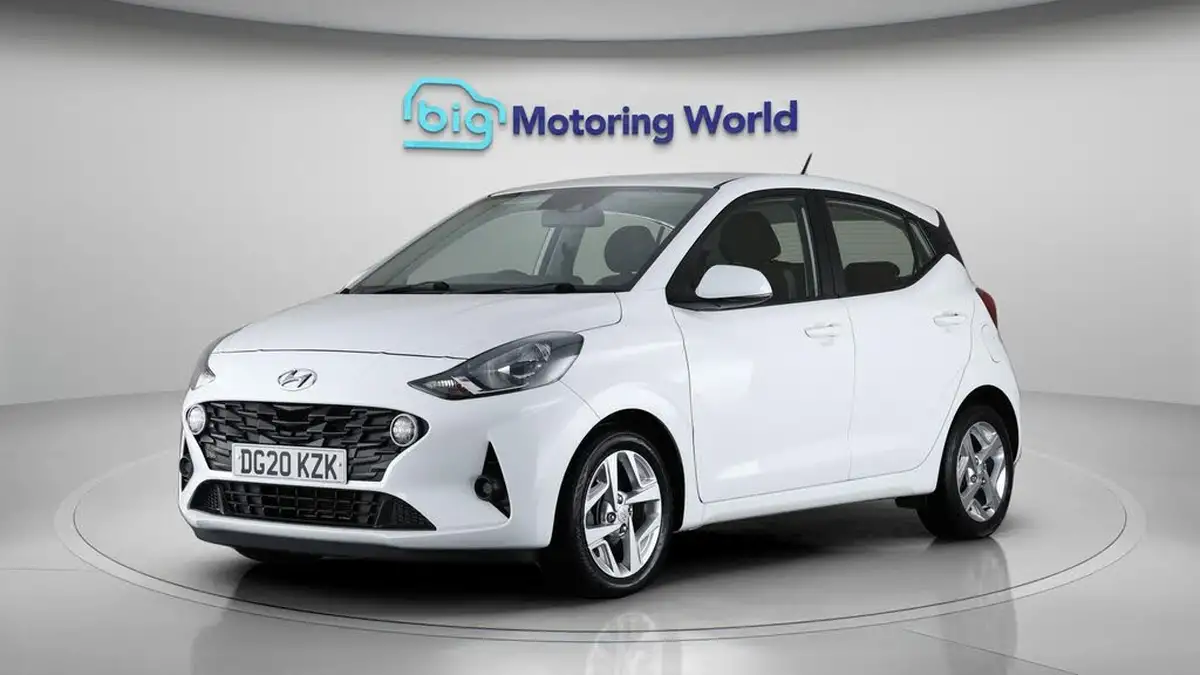 2020-hyundai-i10-10-se-connect-big-3