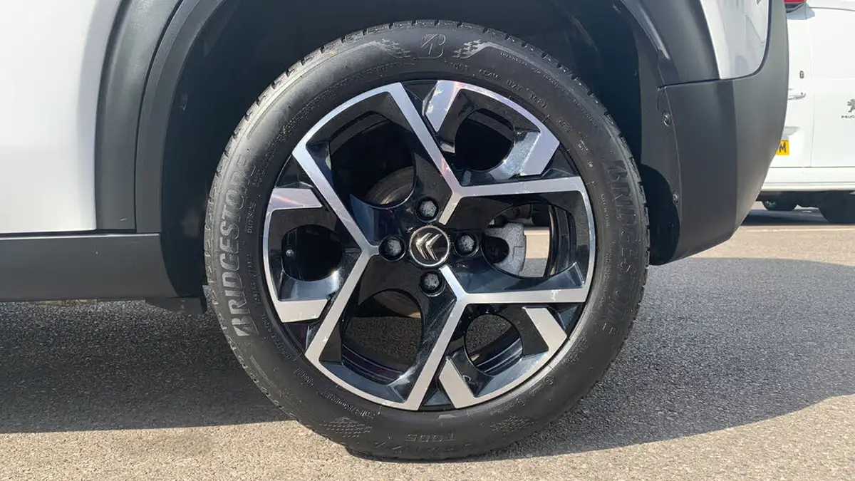 2021-citroen-c3-aircross-12-puretech-shine-plus-110ps-big-14