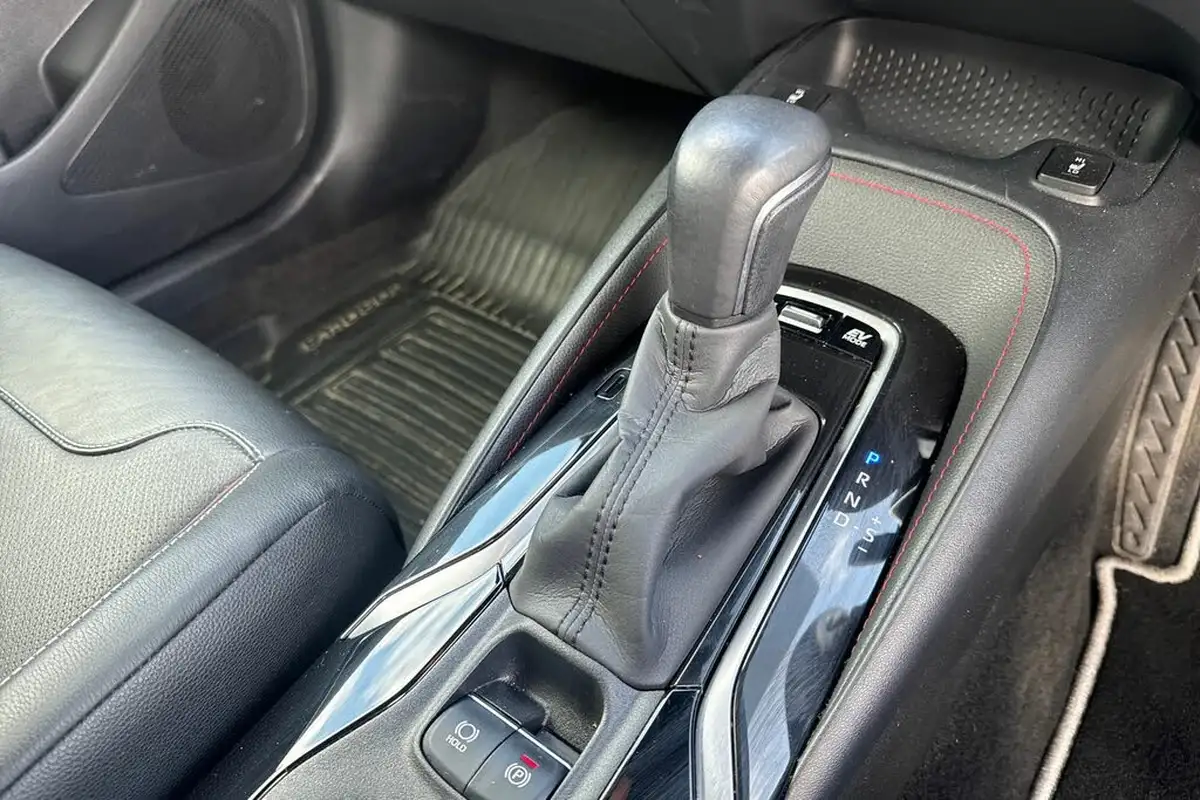 2020-toyota-corolla-20-vvt-i-excel-trk-hatchback-big-12