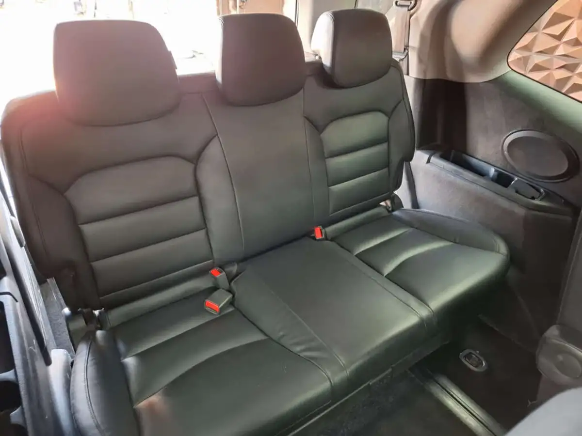 2016-kgm-ssangyong-turismo-22td-ex-big-15