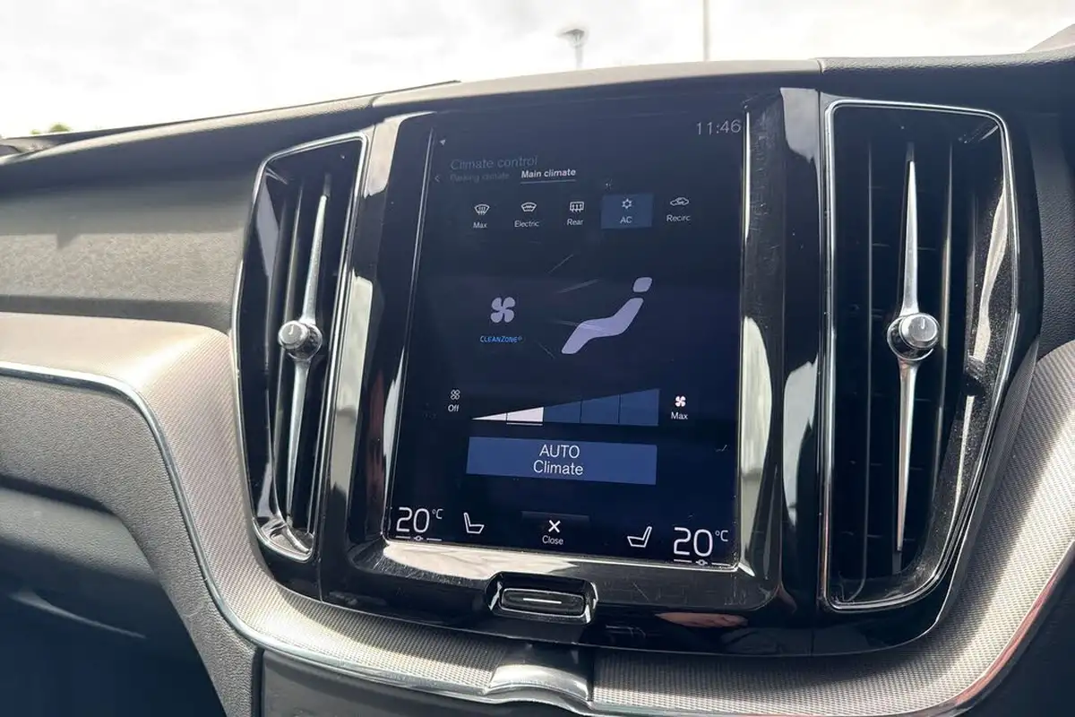 2020-volvo-xc60-20td-b4-r-design-awd-big-23