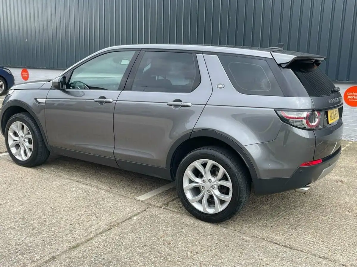 2015-land-rover-discovery-sport-22td-hse-awd-auto-big-32
