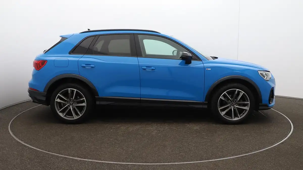 2021-audi-q3-15-35-tfsi-black-edition-codcomfort-sound-pack-station-wagon-big-42
