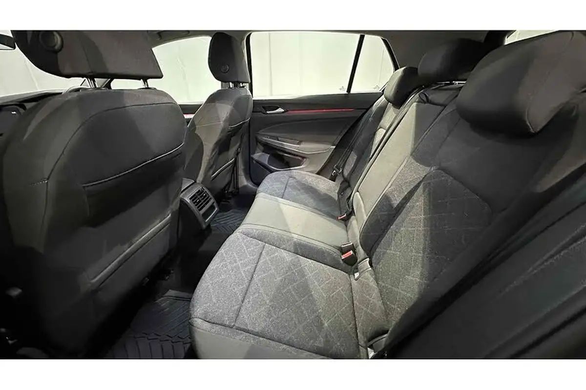 2022-volkswagen-golf-15-etsi-life-150ps-hatchback-big-19