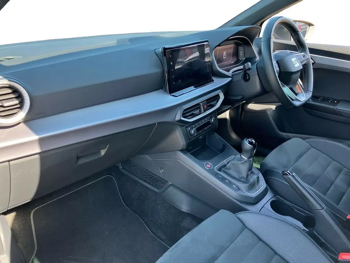 2022-seat-ibiza-10-tsi-xcellence-lux-95ps-big-6