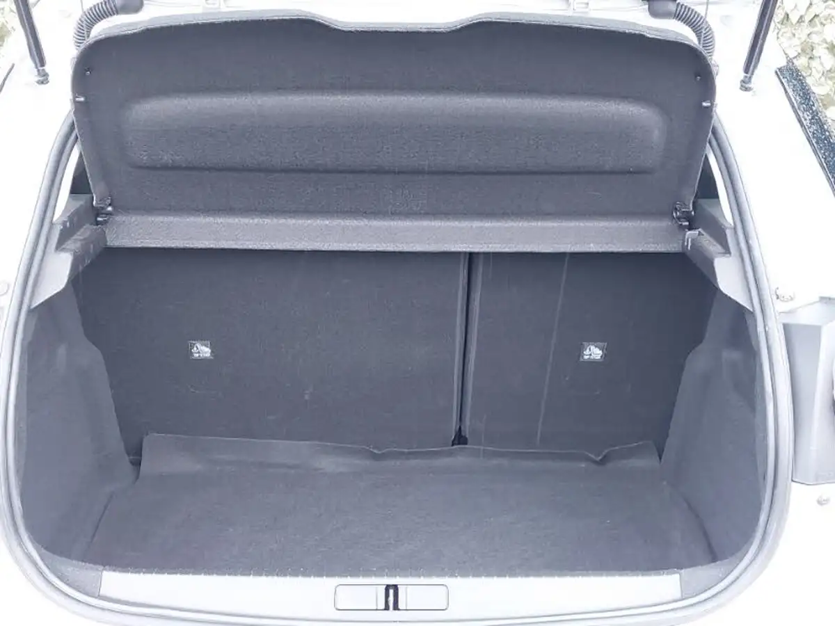 2022-vauxhall-corsa-12i-se-edition-big-7