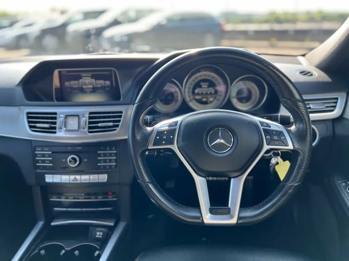 2016-mercedes-benz-e-class-21cdi-e220-amg-night-edition-estate-5d-big-29