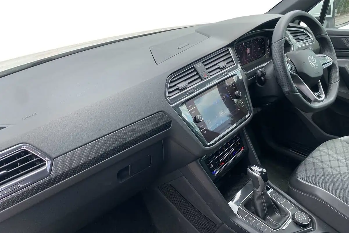 2022-volkswagen-tiguan-20-tsi-r-line-190ps-big-31