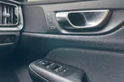2021-volvo-v60-20-b3-r-design-160bhp-small-41