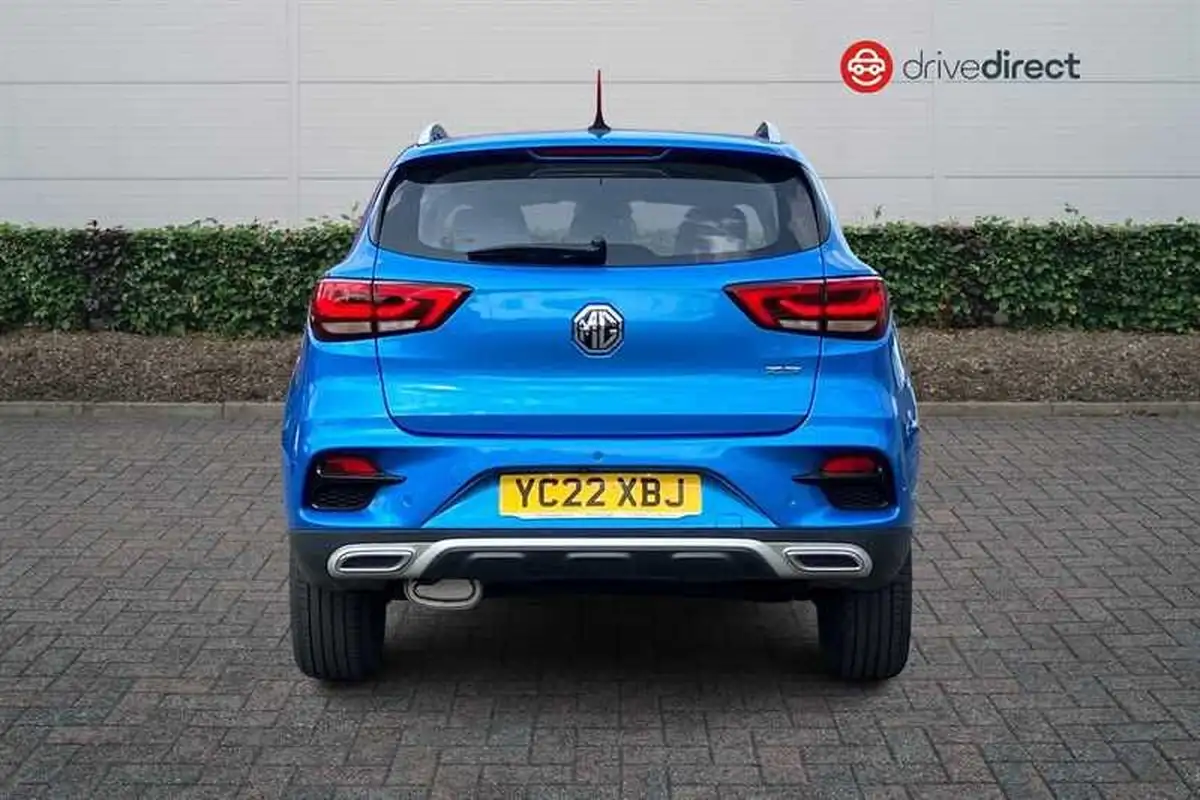 2022-mg-zs-suv-10t-gdi-exclusive-big-3